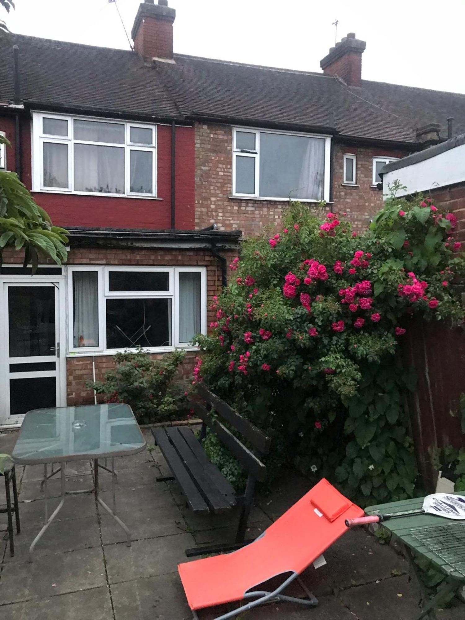 Privatunterkunft House 220 *